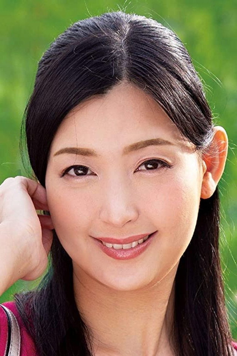 并木塔子照片