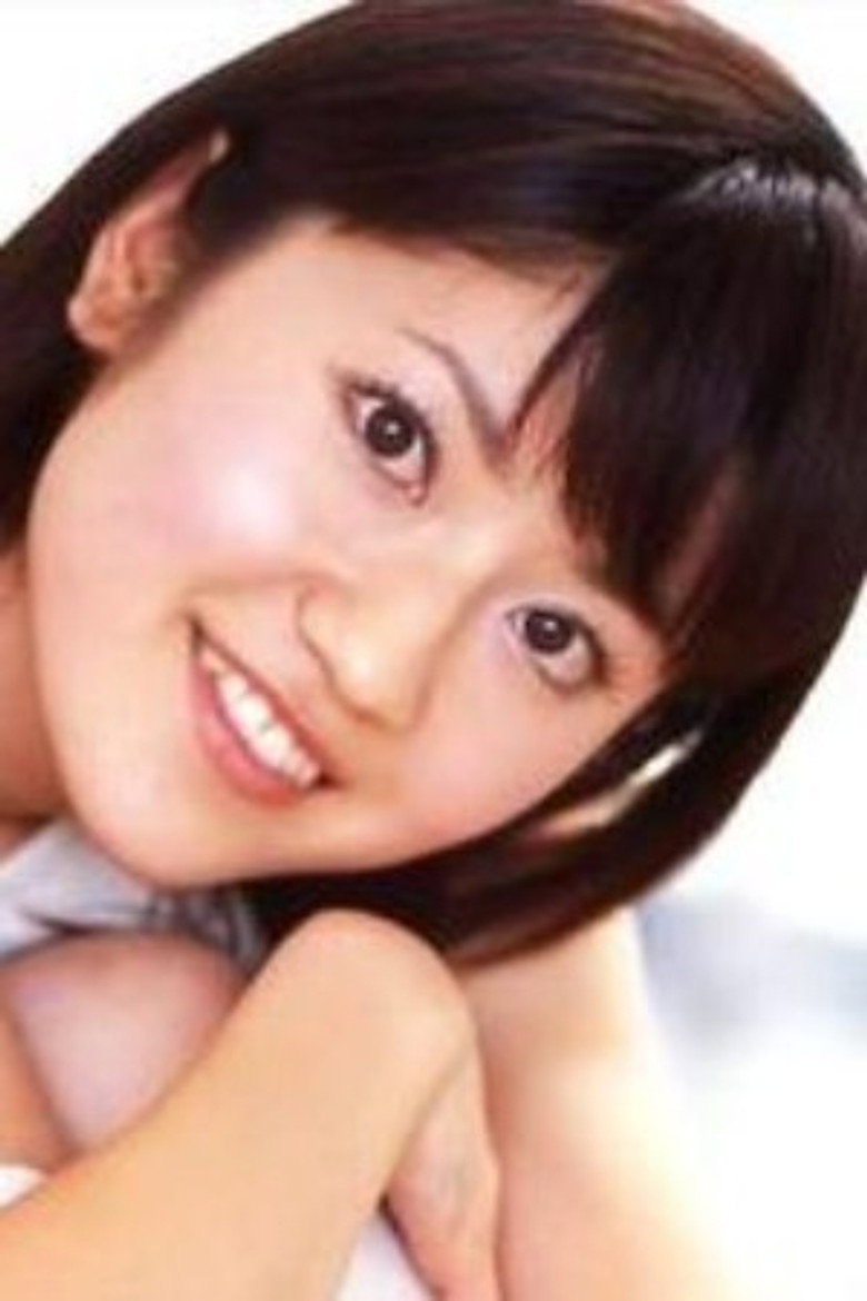 平泽里菜子照片