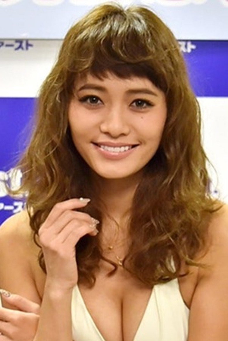小泉梓照片